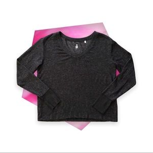 Me To We V Neck Super Soft and Cozy Sweater SZ S